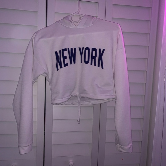 PrettyLittleThing Sweaters - New York hoodie